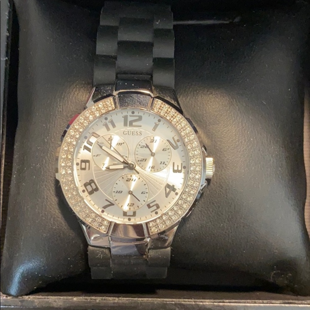 Men’s guess watch